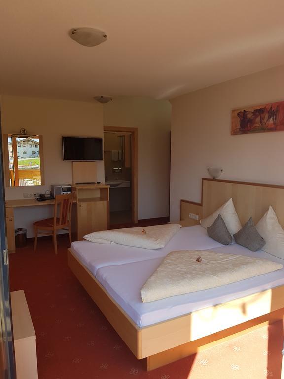 Hotel Garni Alpendiamant Fiss Esterno foto